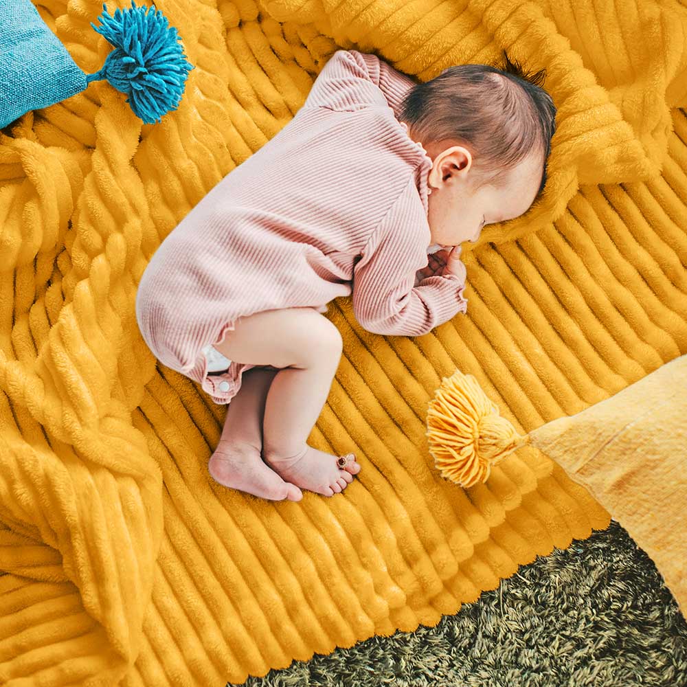 Pompom Fringe Flannel Throw Blanket