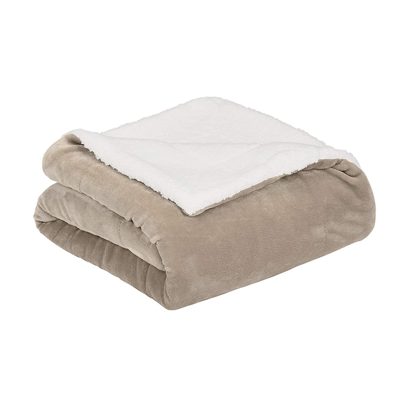 Wholesale Ultra-Soft Double-Sided Comfort Sherpa Throw Blanket