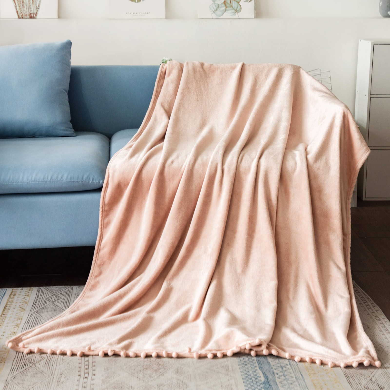 Fleece Throw Blanket with Pompom Fringe