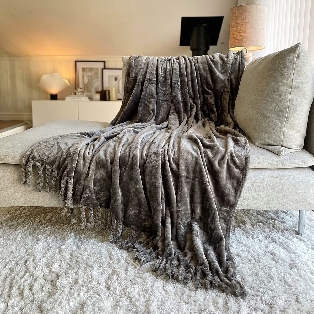 Soft Throw Decorative Tassel Bed Blankets