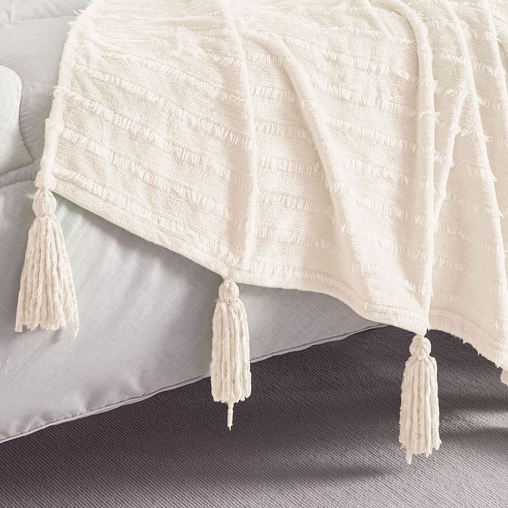 Decorative Tassel Fuzzy Plush Throw Blanket